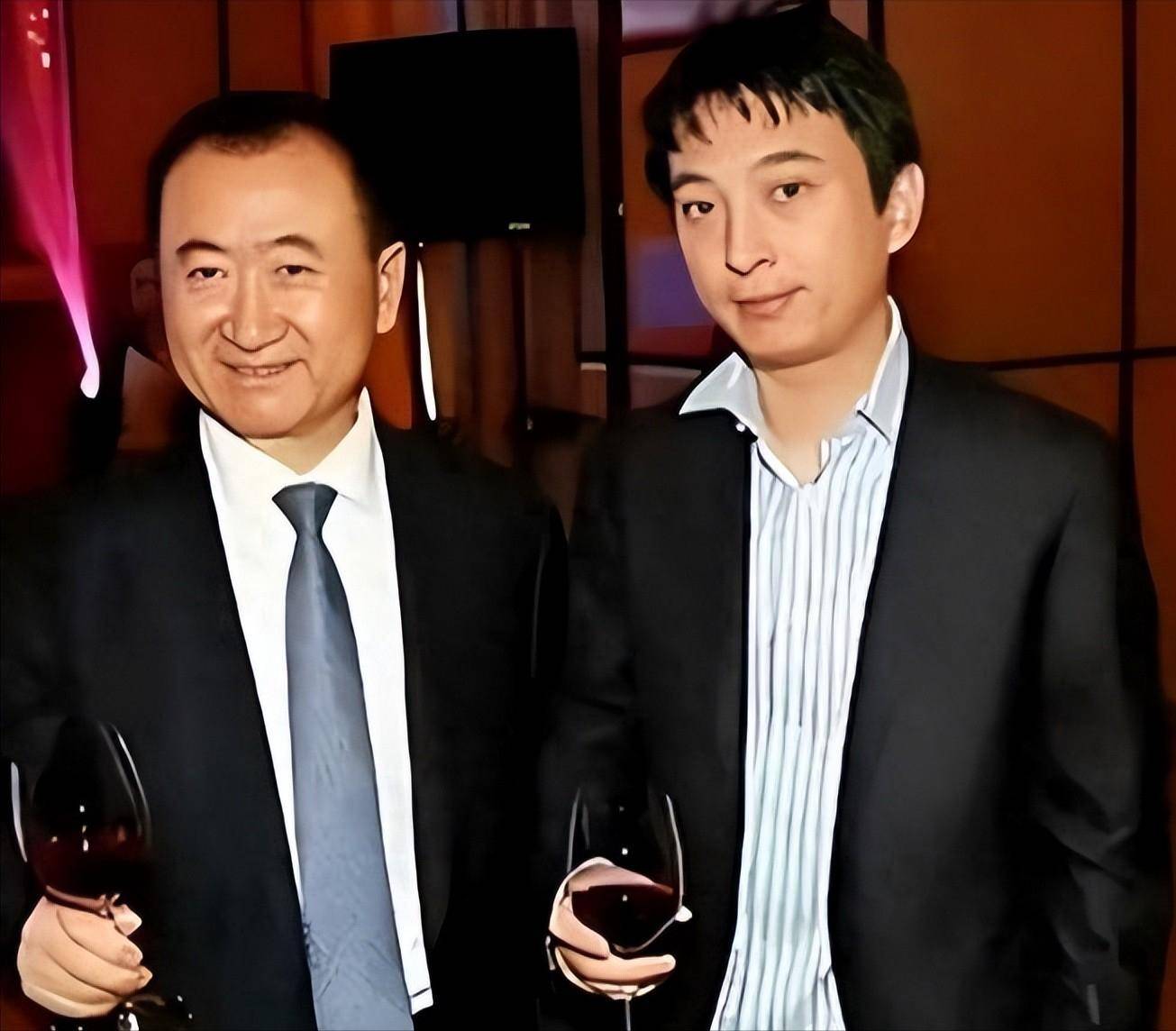 黄一鸣封禁仅5天,人民日报出手!网红乱象冰山一角