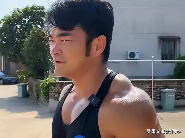墙倒众人扶!李维刚被人民日报点名再证真诚必杀技