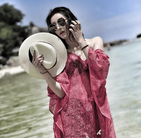 空姐女友曝光张殿菲:骗钱感情纠纷家庭矛盾不良行为