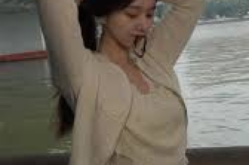 香港66岁富商婚外情9年生4娃，原配不知