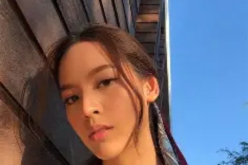 伊能静直播售假被官方媒体曝光,人设崩塌引热议