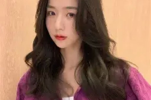 OPPO的70小时舆情漩涡：母亲节海报“翻车”“捂嘴式道歉”引质疑 高管直降两级
