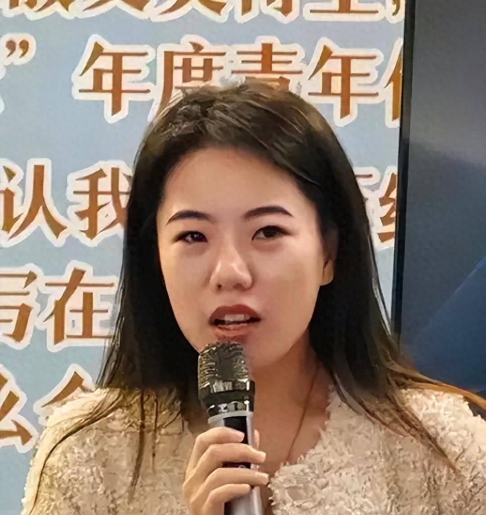 替某作家鸣不平反被扒,偷鸡不成蚀把米
