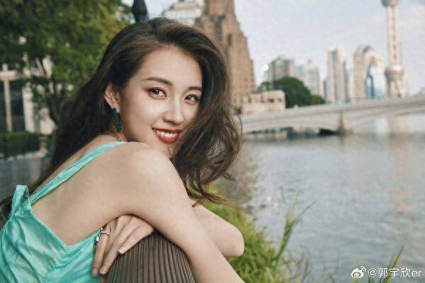 短剧女王郭宇欣录音泄露风波 代言全丢