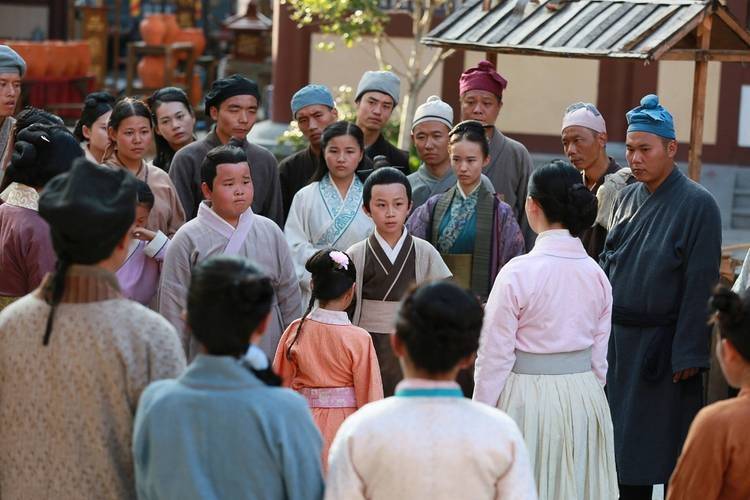 AI冲击横店群演:美女泛滥,懒汉光棍何去何从?