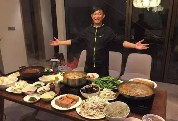 黄磊团队被指方案相似 网友表达关注