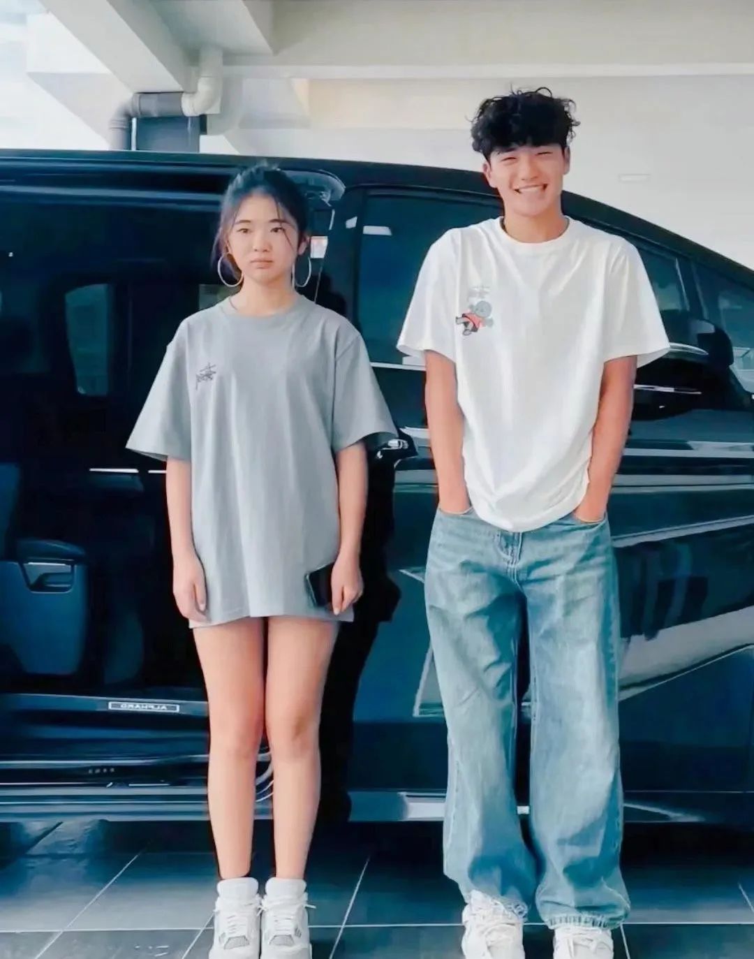 曹格女儿颜值大转变，14岁甜妹变御姐