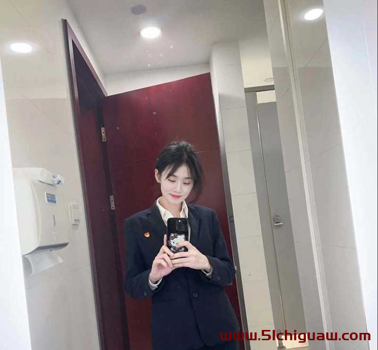 江苏银行镇江分行丑闻：女员工徐琳曝被领导马林江潜规则
